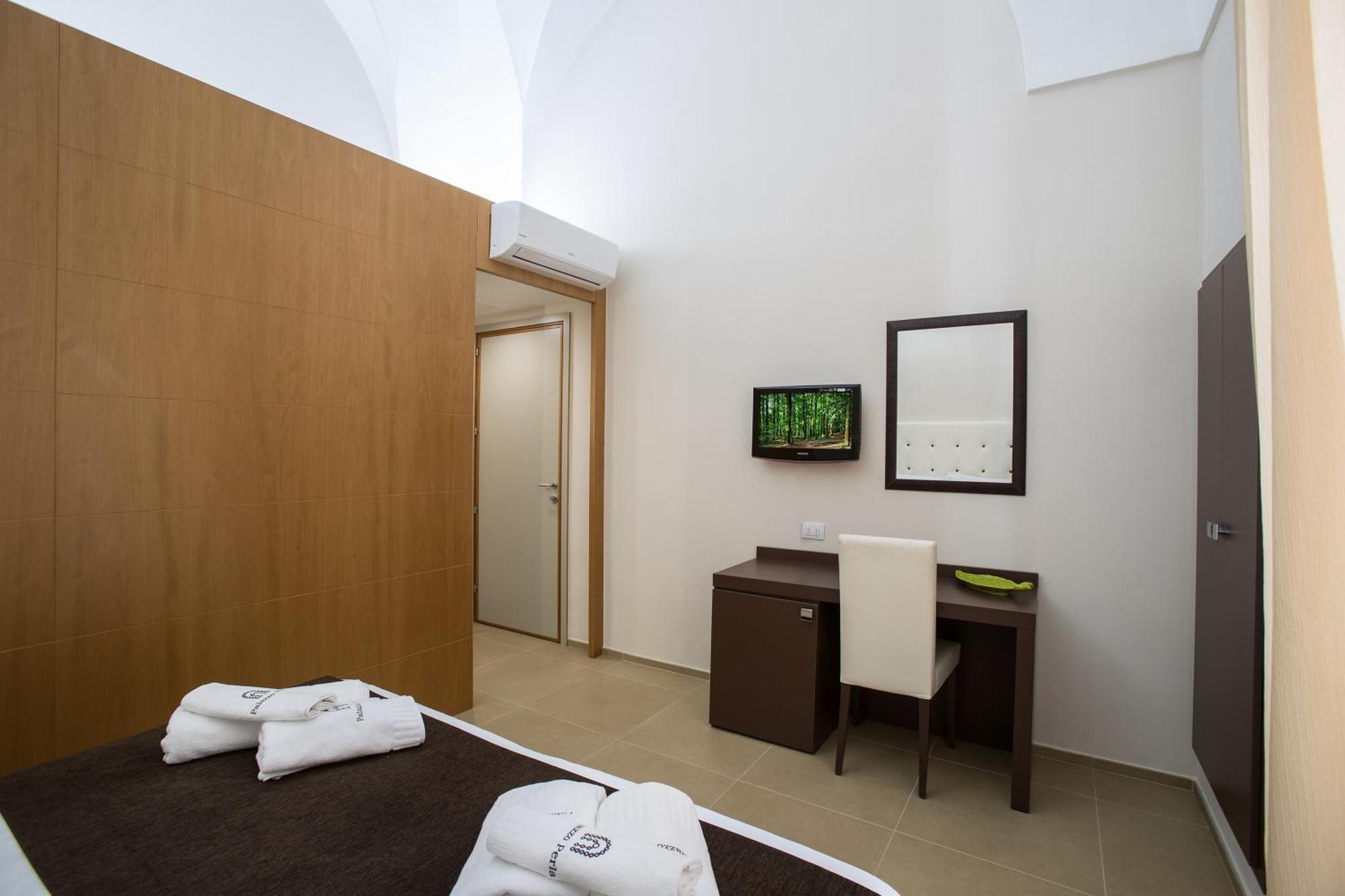 Palazzo Perla Bed & Breakfast Gallipoli Eksteriør bilde